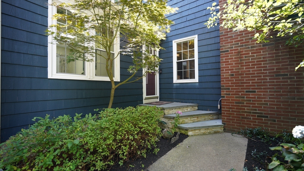463 Ledge Road Seekonk, MA 02771 - Photo 3 of 40 Gallery Image 3