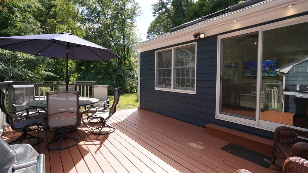 463 Ledge Road Seekonk, MA 02771 - Photo 10 of 40 Gallery Image 10