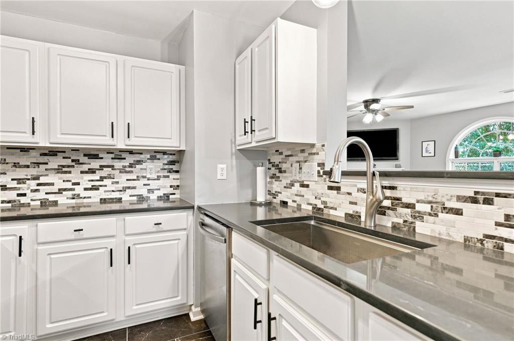 212 Timberline Ridge Court Winston-Salem, NC 27106 - Photo 12 of 25 Gallery Image 12