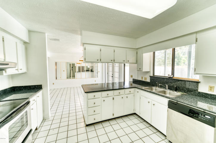 209 Randy Road Panama City Beach, FL 32413 - Photo 12 of 36 Kitchen