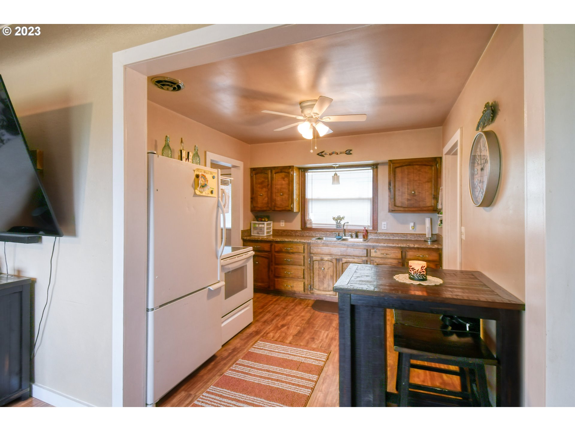 615 Northwest 5th Street Pendleton, OR 97801 - Photo 12 of 33 a kitchen with cabinets and appliances