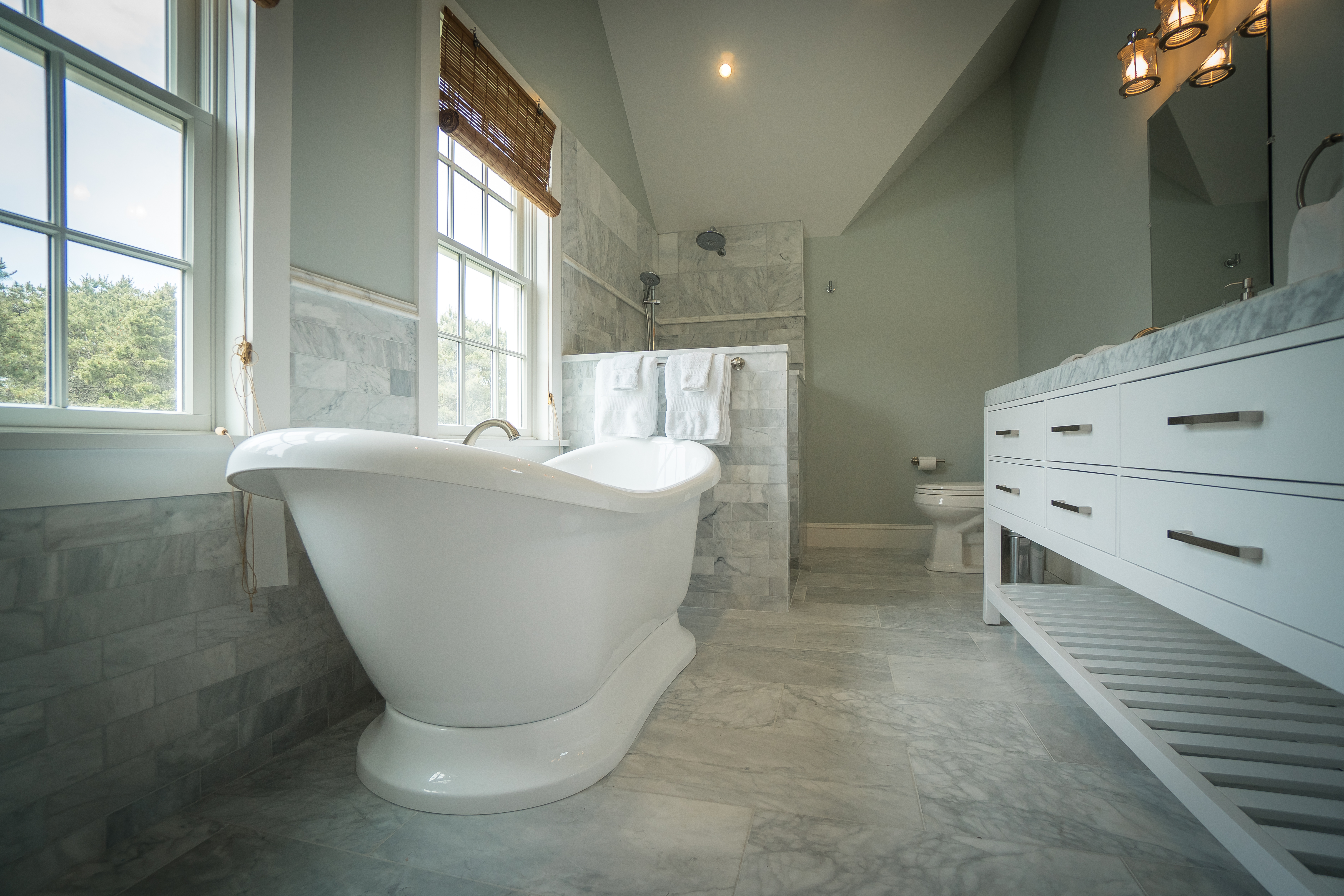 50 Lovers Lane Nantucket, MA 02554 - Photo 19 of 34 a bathroom with a sink a toilet and bathtub