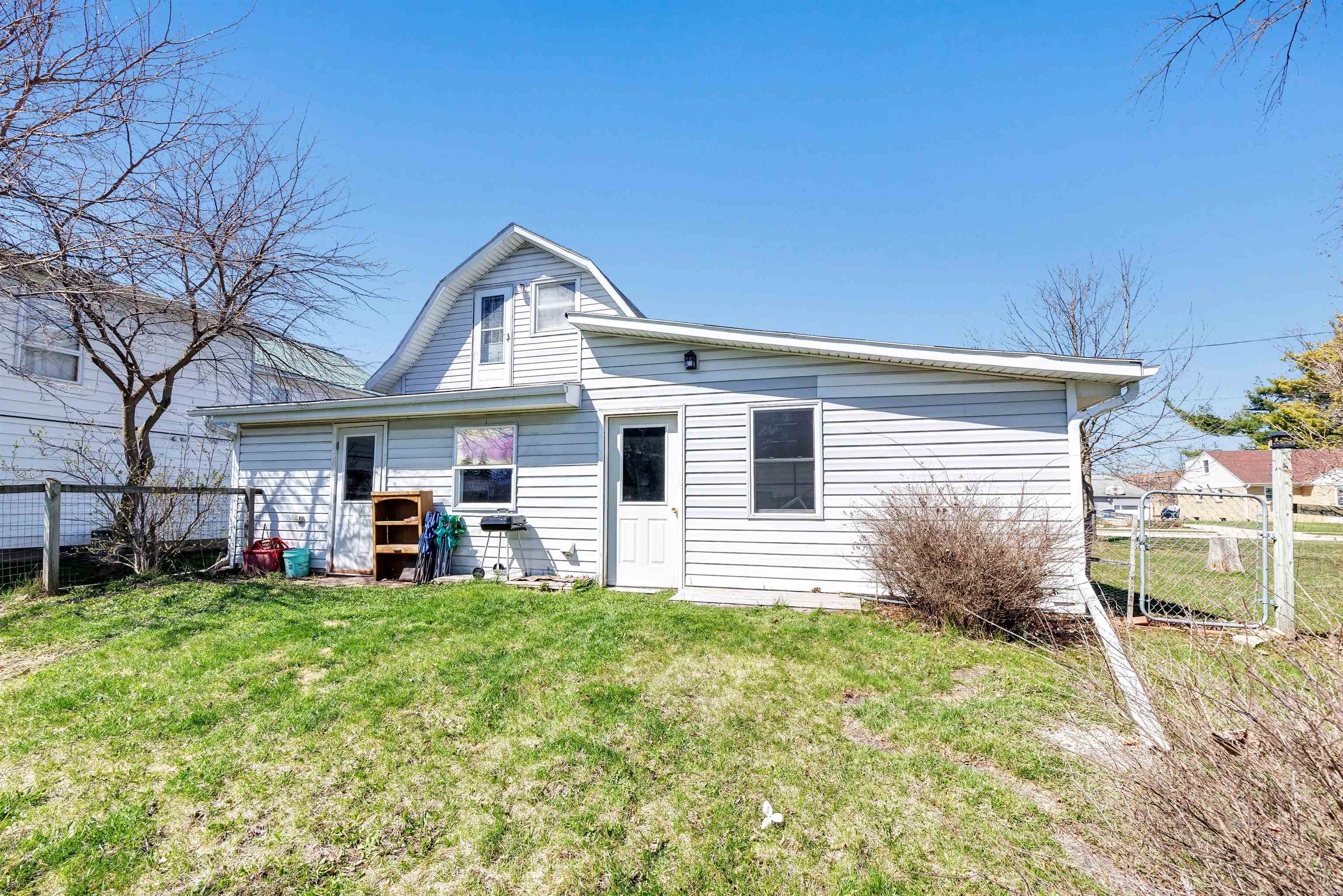 130 Summit Street Pulaski, WI 54162 - Photo 21 of 26