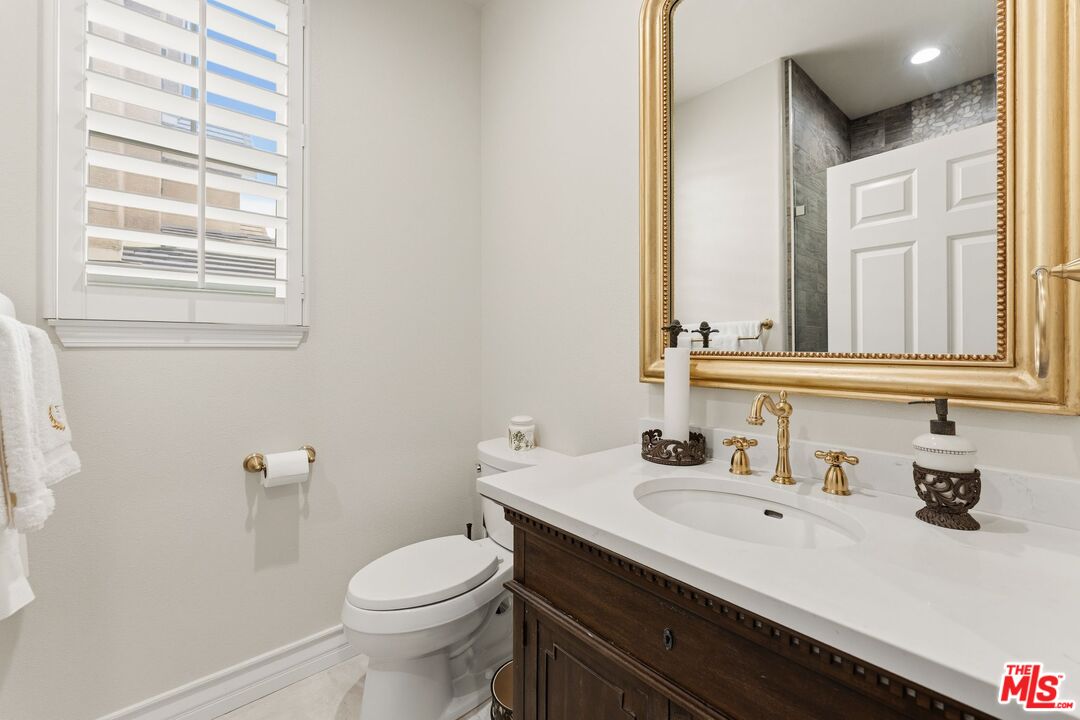 11564 Apulia Court Porter Ranch, CA 91326 - Photo 25 of 52