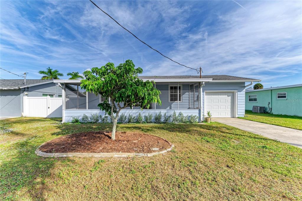 616 Palm Avenue Ellenton, FL 34222 - Photo 4 of 53 a house view with a backyard space