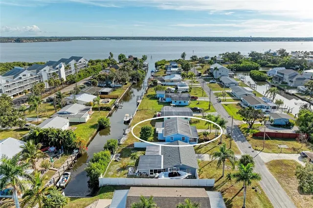 $369,900 | 616 Palm Avenue, Ellenton, FL 34222