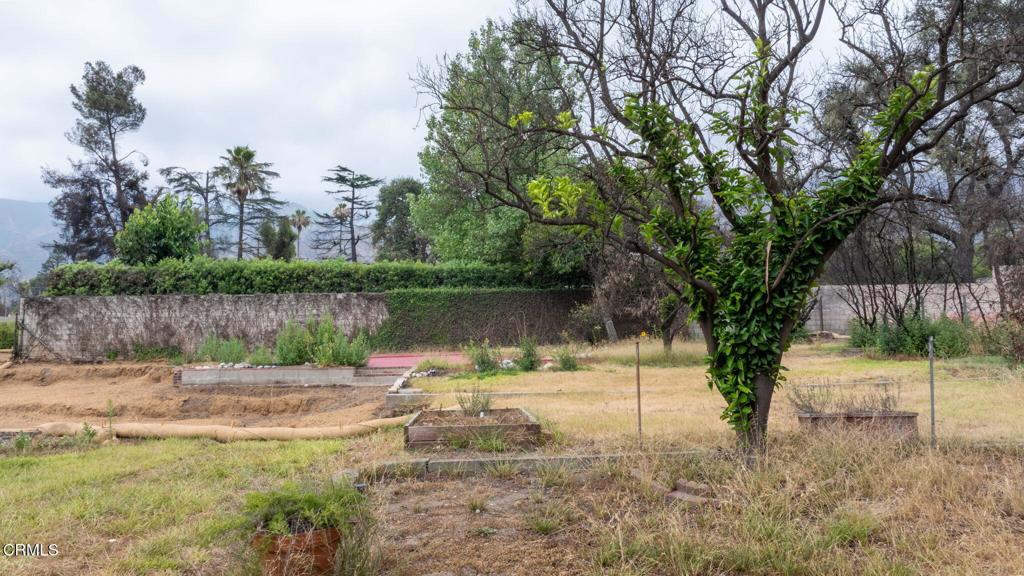 281 East Pentagon Street Altadena, CA 91001 - Photo 29 of 31 281 E Pentagon-029