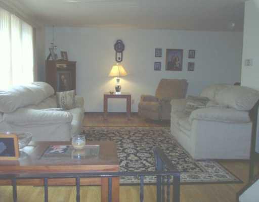 2006 Beulah Road Churchill, PA 15235 - Photo 3 of 8 Den/Family/Great Room.