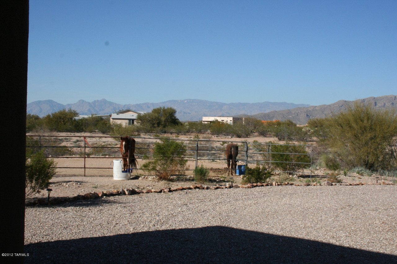 13180 East Kahlua Road Vail, AZ 85641 - Photo 4 of 15