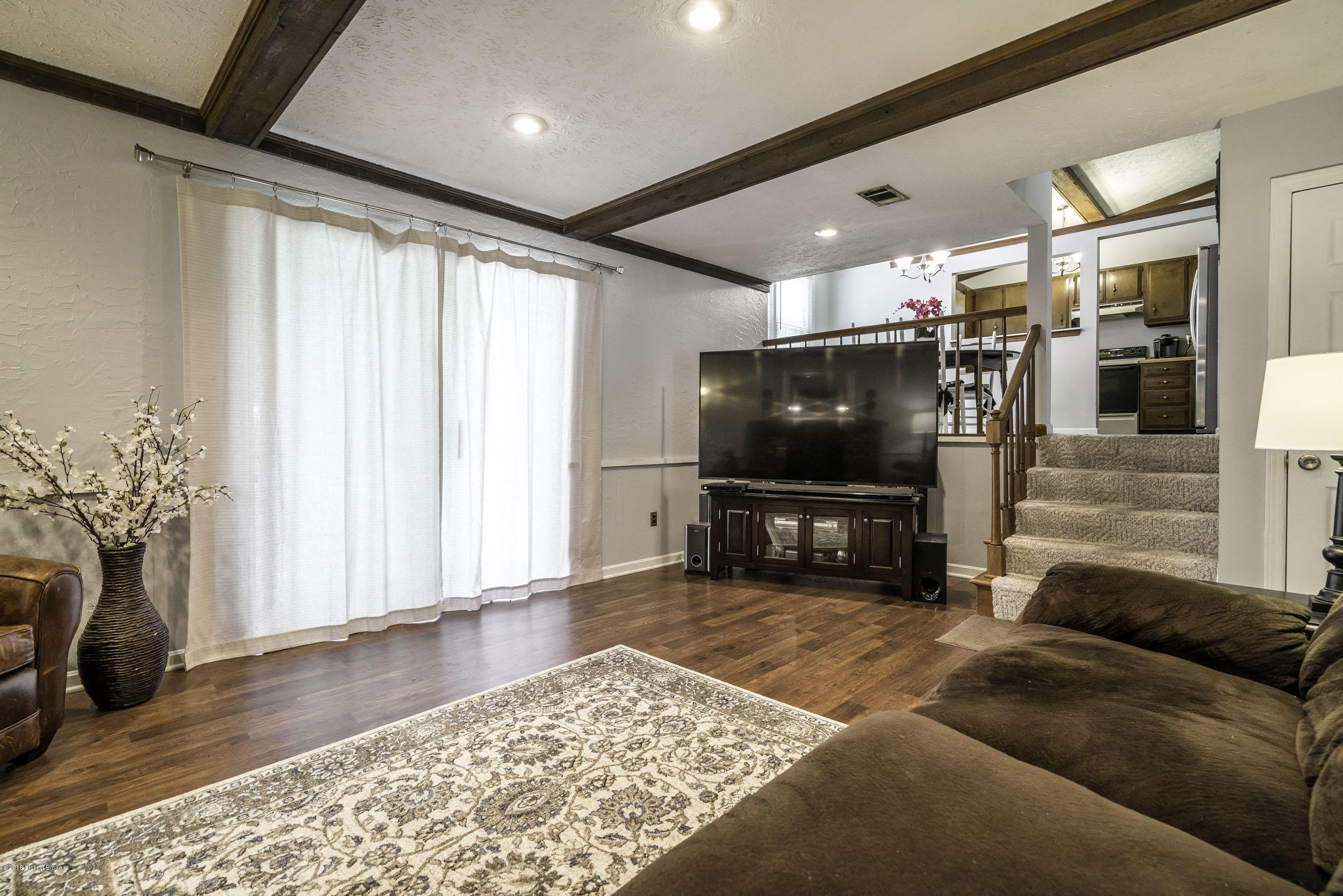 8132 Rochelle Road Louisville, KY 40228 - Photo 12 of 38 12