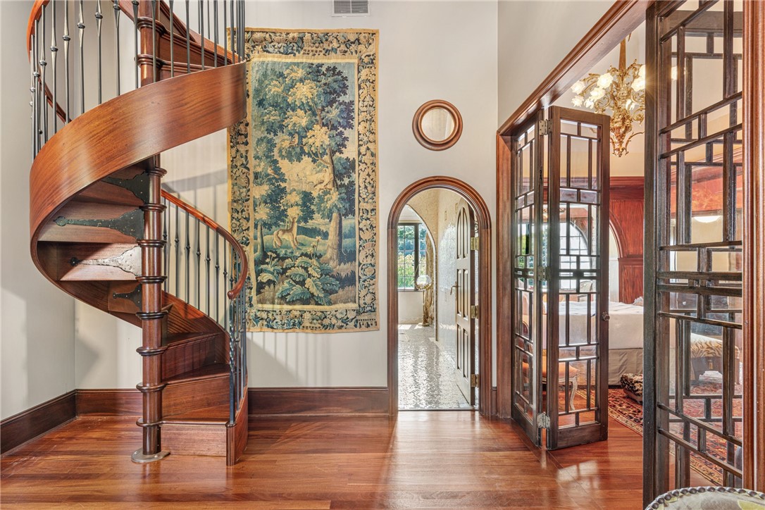 216 Gray Craig Road Middletown, RI 02842 - Photo 29 of 46 Gallery Image 29