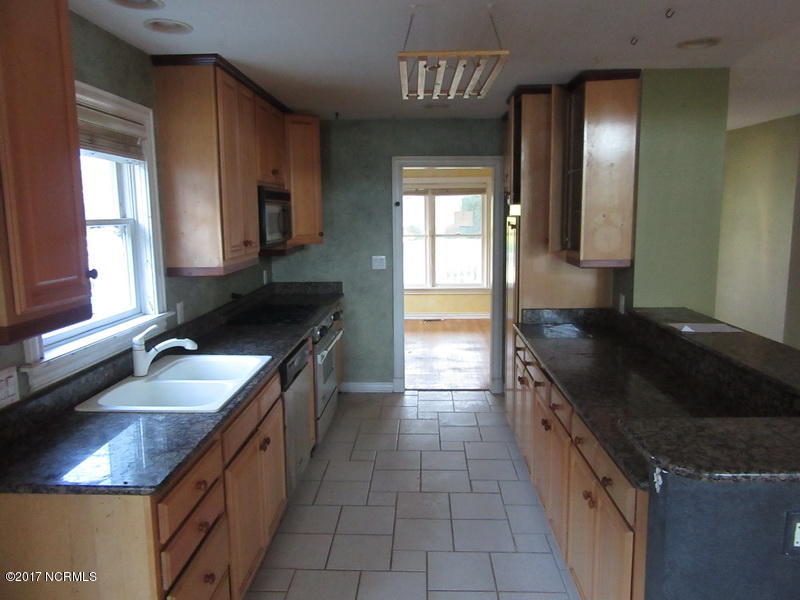120 Ridge Road Chocowinity, NC 27817 - Photo 4 of 17 22 KITCHEN