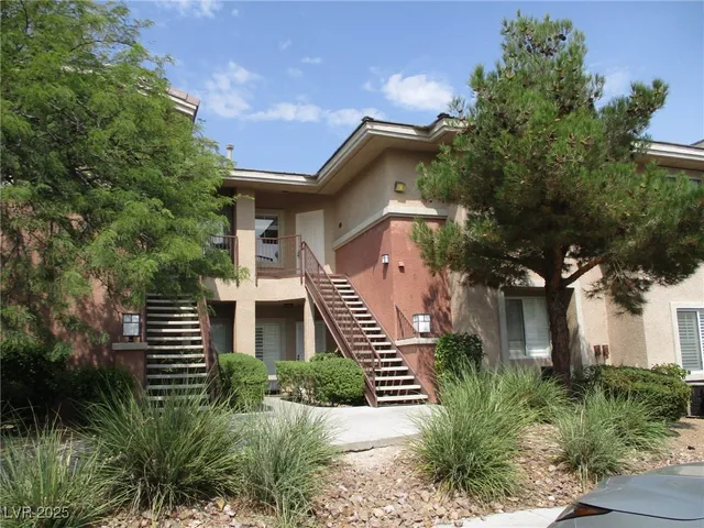 $1,575 | 1001 Domnus Lane, Unit 203, Las Vegas, NV 89144