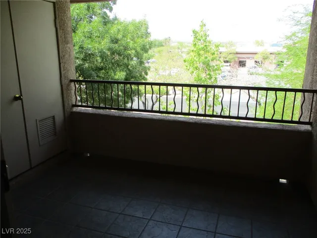 $1,575 | 1001 Domnus Lane, Unit 203, Las Vegas, NV 89144