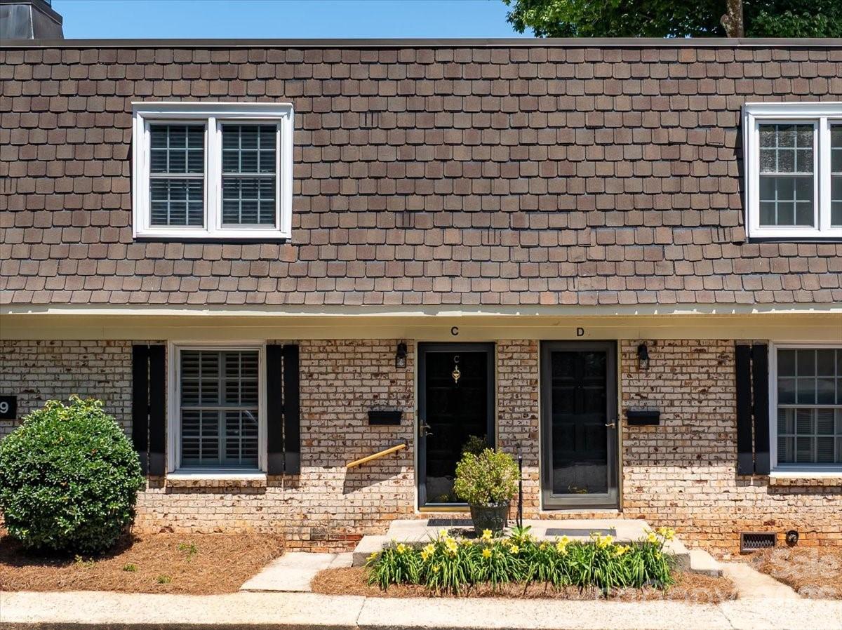 2229 Rexford Road, Unit C Charlotte, NC 28211 - Photo 2 of 36