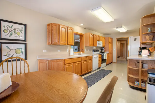 $995,000 | 59688 Summit Street, Three Rivers, MI 49093