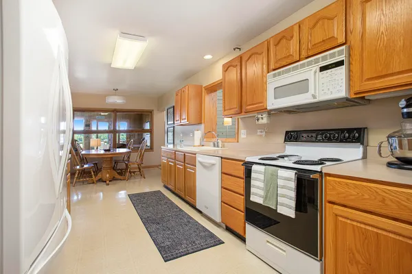 $949,000 | 59688 Summit Street, Three Rivers, MI 49093