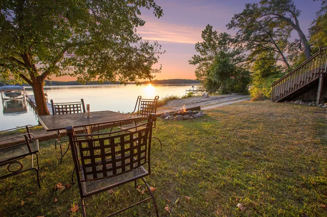 $995,000 | 59688 Summit Street, Three Rivers, MI 49093