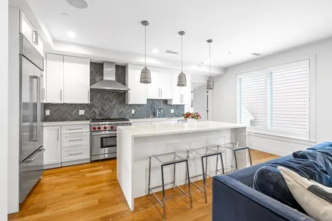 $1,100,000 | 891 East 1st Street, Unit 4, Boston, MA 02127