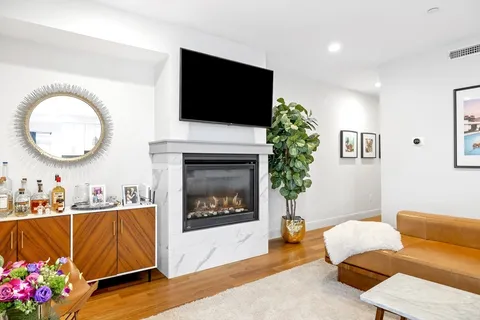 $1,100,000 | 891 East 1st Street, Unit 4, Boston, MA 02127