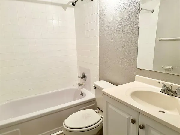 $1,400 | 5801 Windhover Drive, Unit A01, Orlando, FL 32819