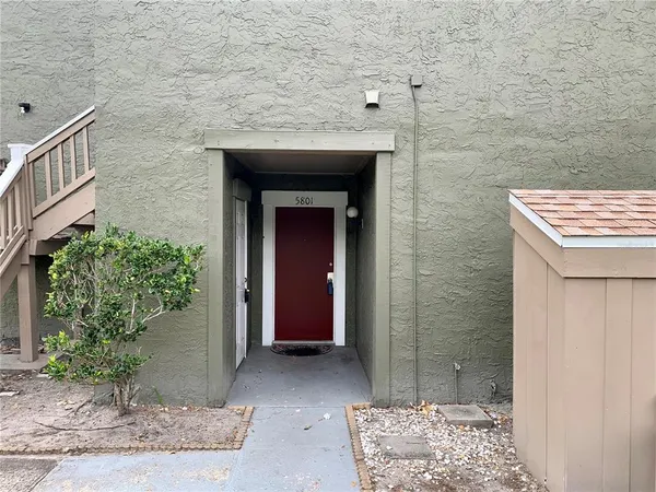 $1,400 | 5801 Windhover Drive, Unit A01, Orlando, FL 32819