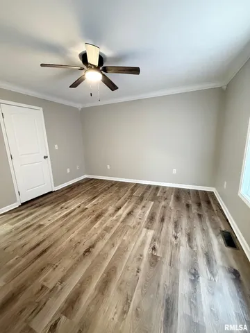 $189,900 | 1321 North 7th Street, Herrin, IL 62948