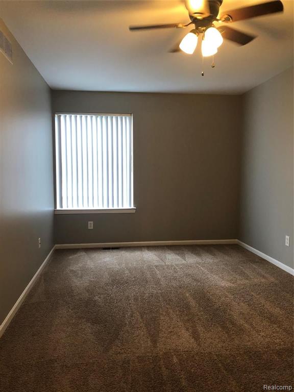 50558 Maurice Road Chesterfield, MI 48047 - Photo 13 of 34