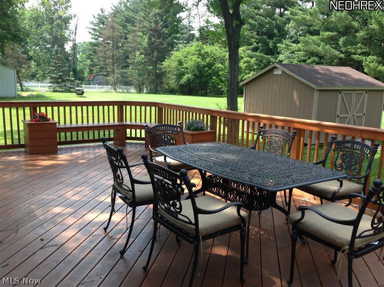 38255 Bainbridge Road Solon, OH 44139 - Photo 4 of 16 Gallery Image 4
