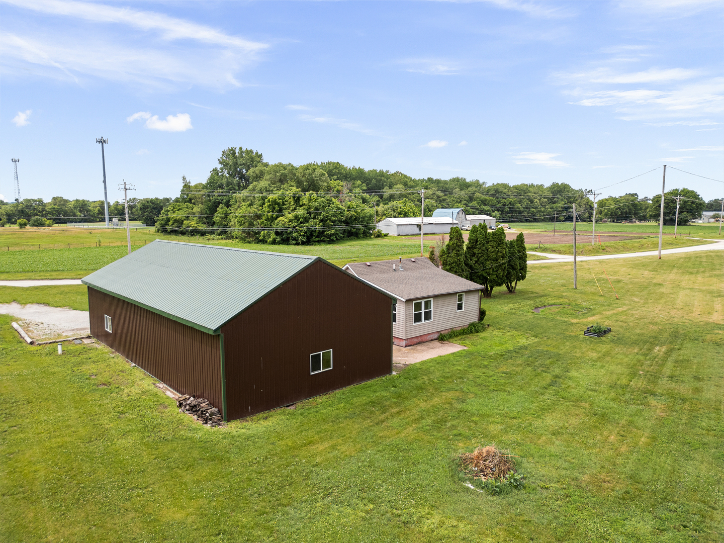 2303 Big Island Road Milan, IL 61264 - Photo 6 of 28