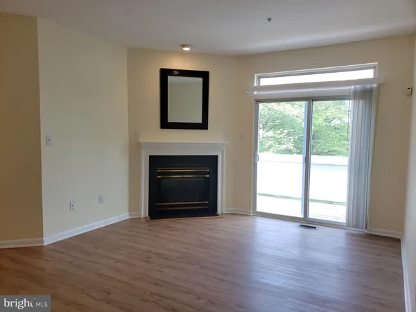 $2,500 | 18022 Royal Bonnet Circle, Montgomery Village, MD 20886