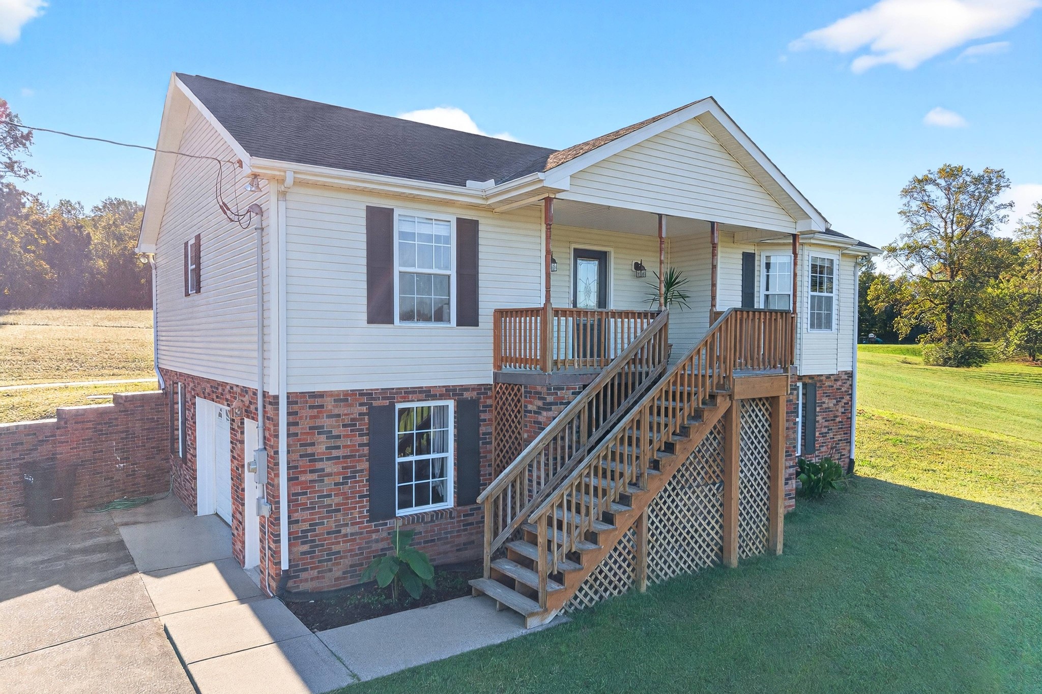 195 Long Road Charlotte, TN 37036 - Photo 3 of 41 Gallery Image 3