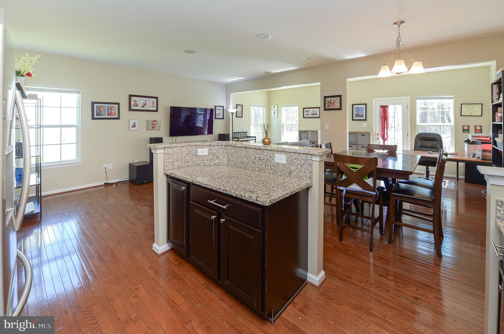 41 Franklin Circle Somerdale, NJ 08083 - Photo 12 of 34 Beautiful granite counters