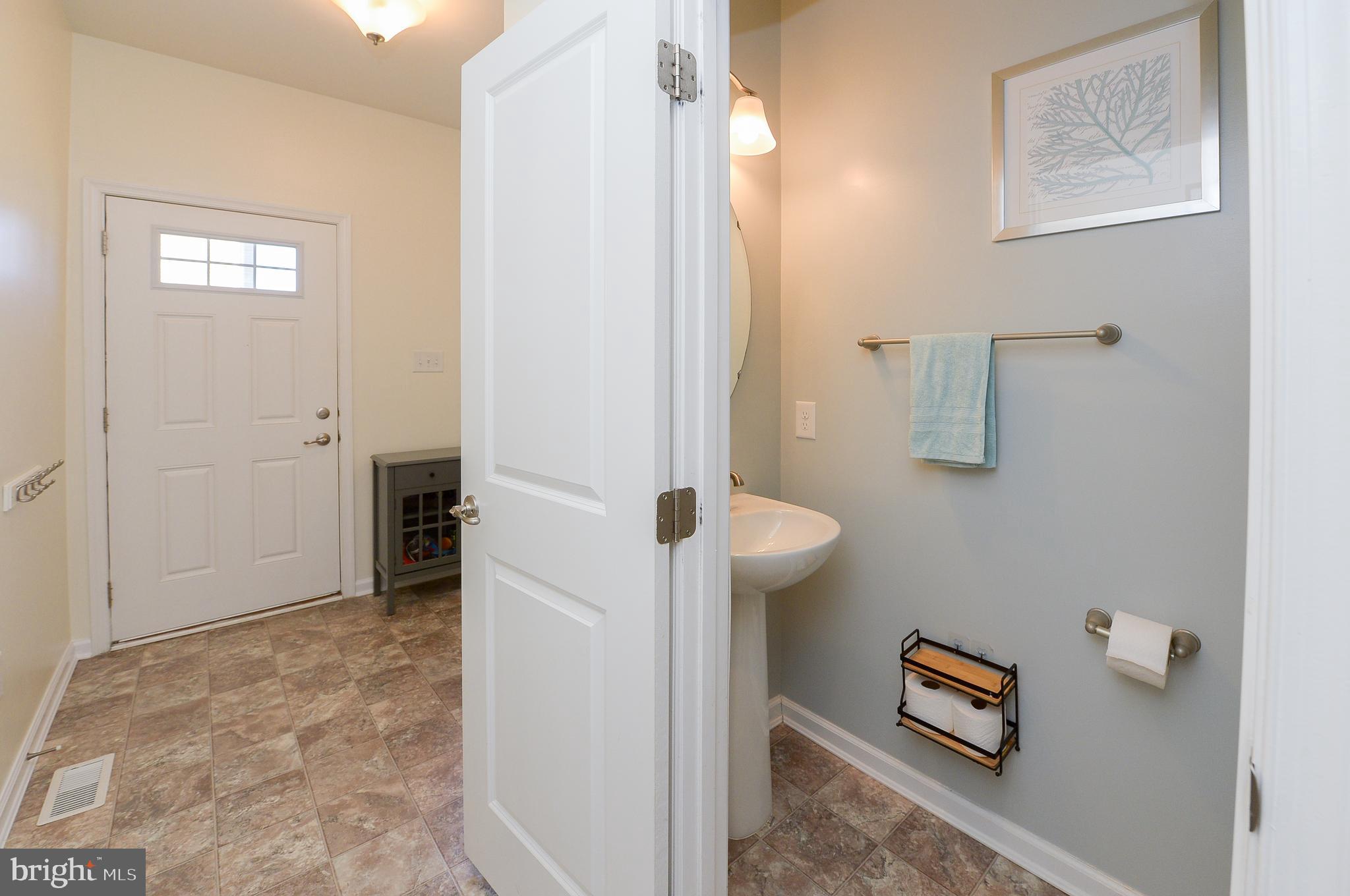 41 Franklin Circle Somerdale, NJ 08083 - Photo 19 of 34 Powder room