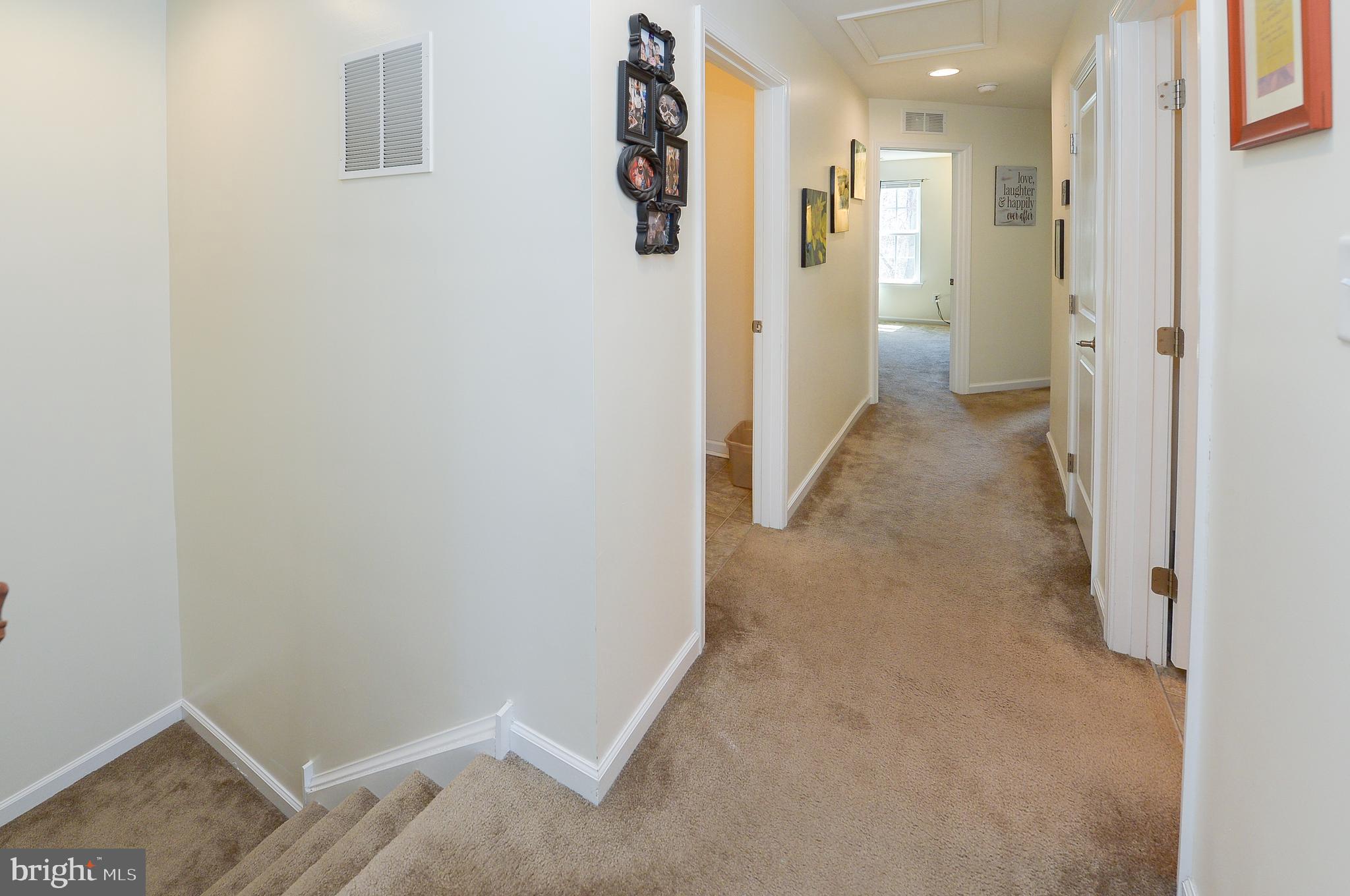 41 Franklin Circle Somerdale, NJ 08083 - Photo 30 of 34 Second floor hallway