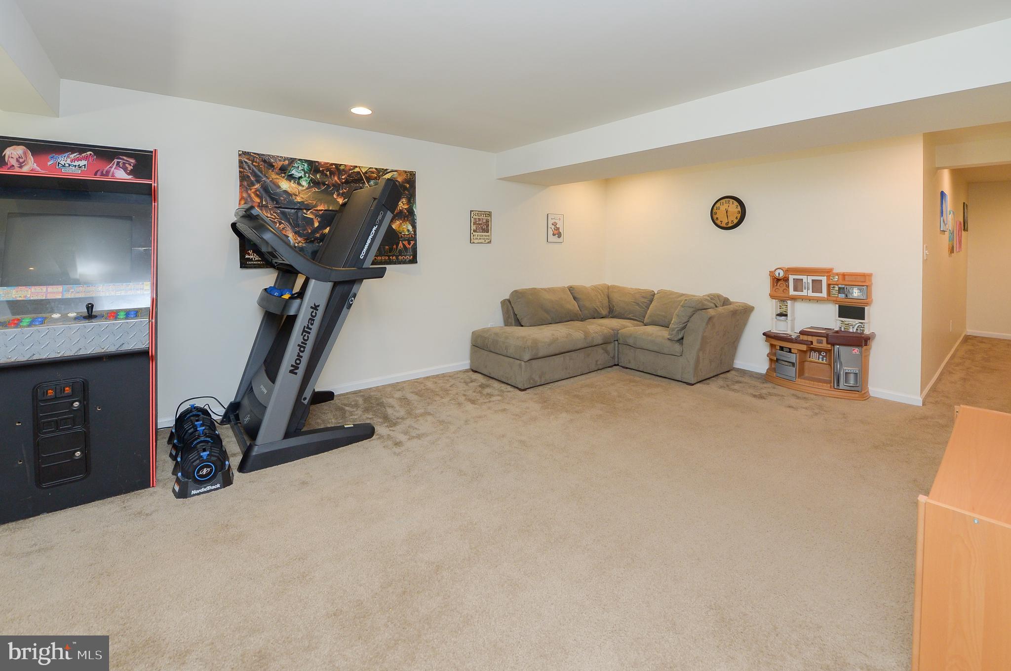 41 Franklin Circle Somerdale, NJ 08083 - Photo 33 of 34 Beautiful rec room