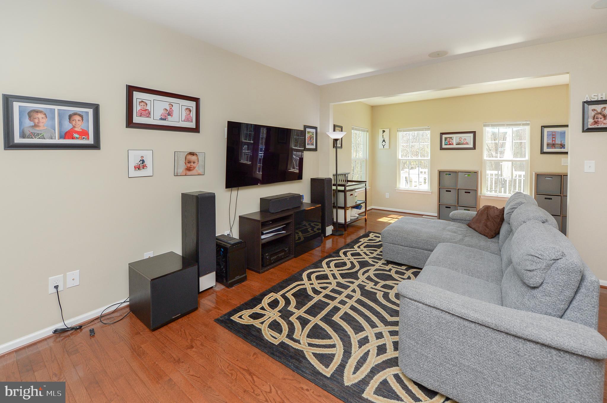 41 Franklin Circle Somerdale, NJ 08083 - Photo 10 of 34 Beautiful wood floors