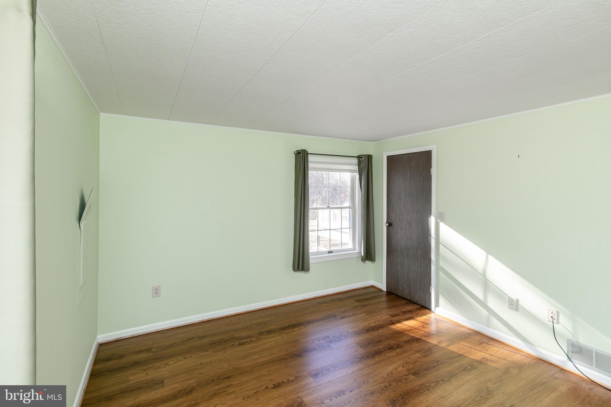 921 Palmer Road Fort Washington, MD 20744 - Photo 19 of 25 Bedroom 3