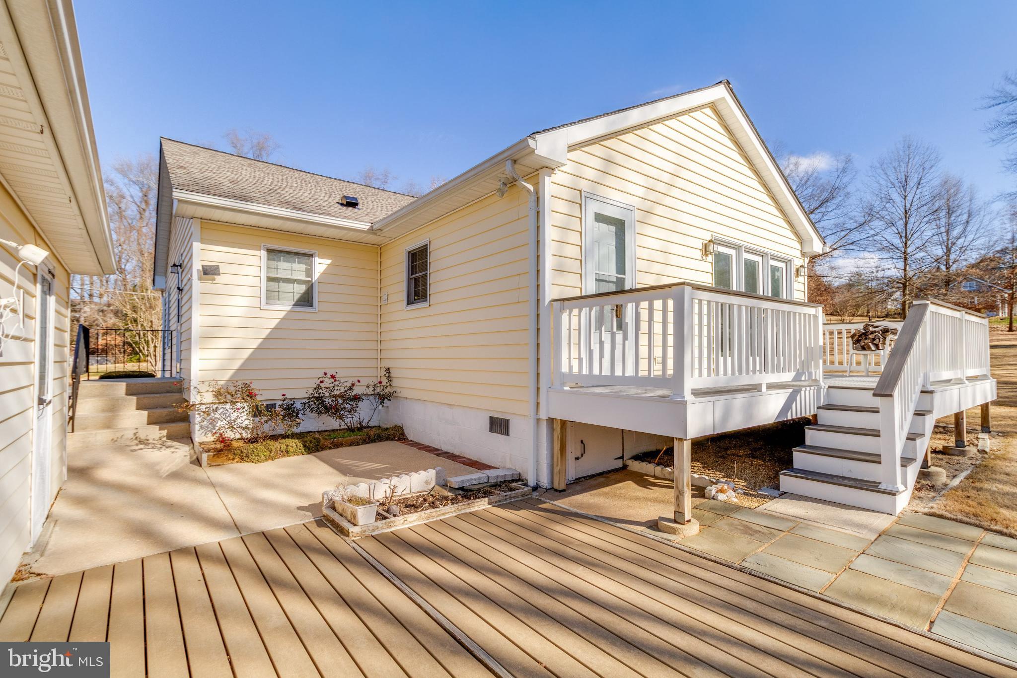 921 Palmer Road Fort Washington, MD 20744 - Photo 22 of 25 Charming home with inviting outdoor space.
