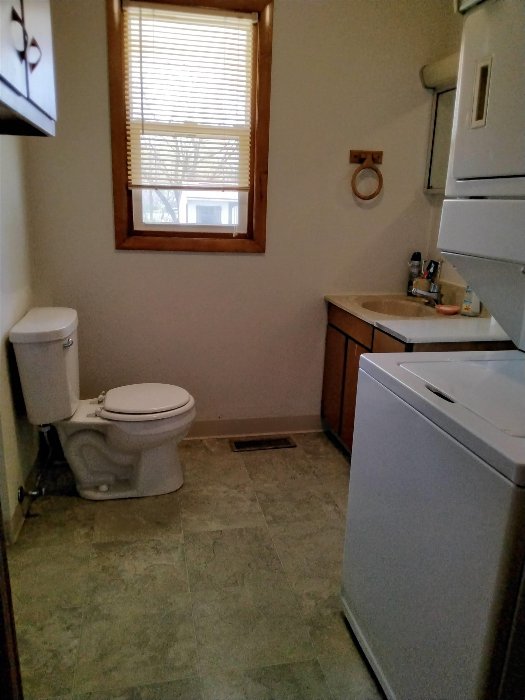 24 4th Street Montello, WI 53949 - Photo 12 of 16