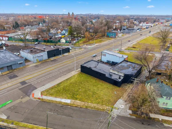 $150,000 | 4500 Michigan Avenue, Detroit, MI 48210