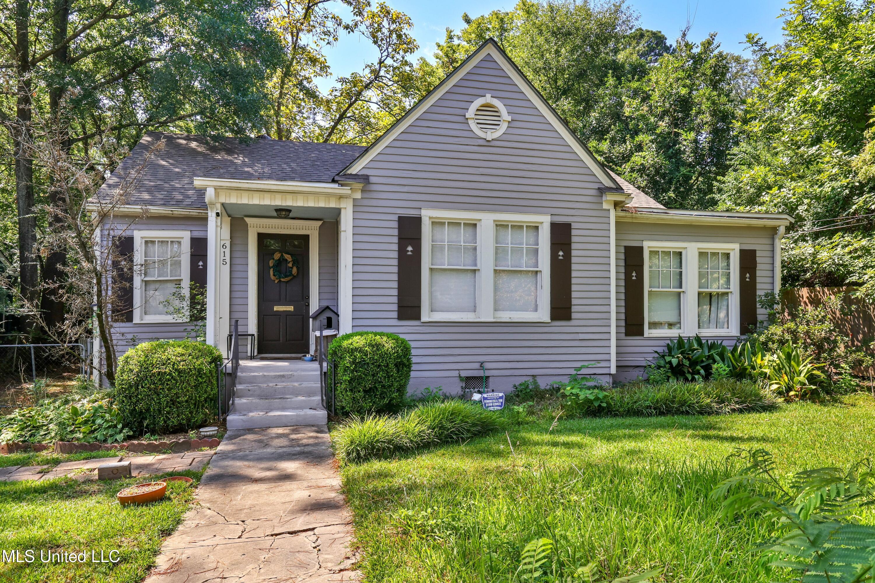 615 Mohawk Avenue Jackson, MS 39216 - Photo 2 of 28 pic-front