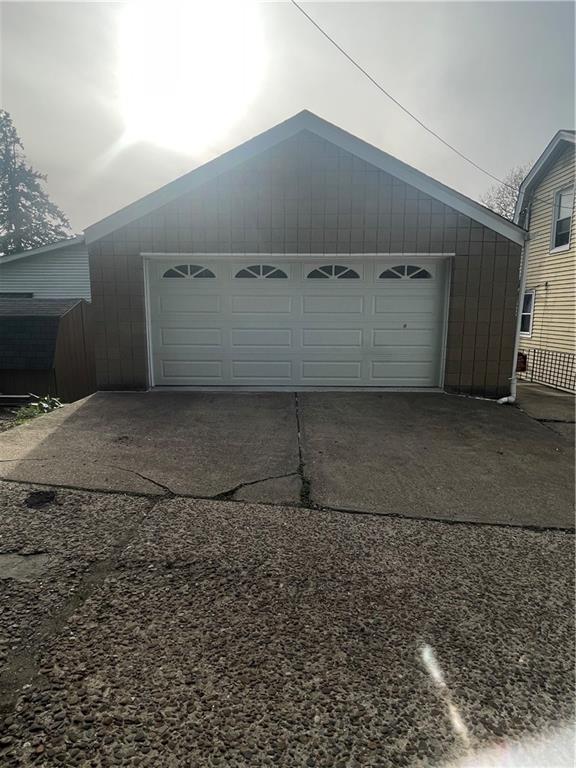 956 Beaver Road Ambridge, PA 15003 - Photo 4 of 44 Gallery Image 4