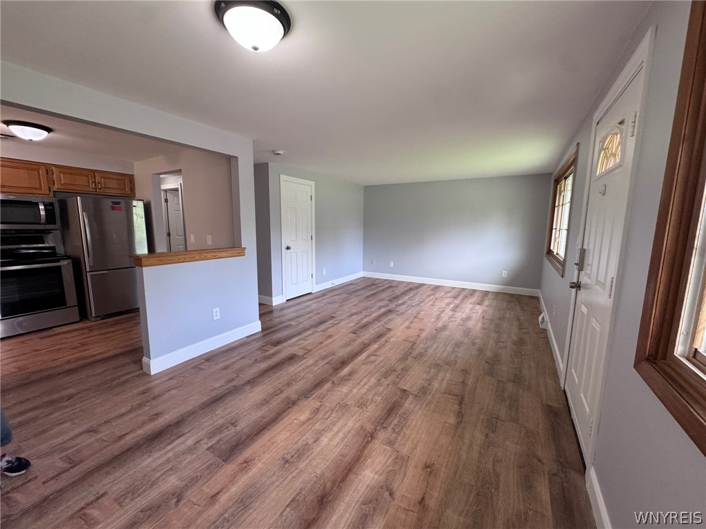685 Longmeadow Road Amherst, NY 14226 - Photo 7 of 36 Gallery Image 7