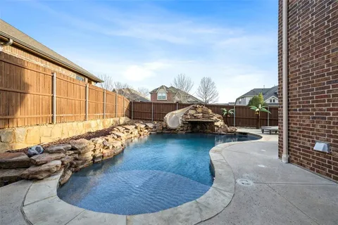 $719,000 | 2300 Holder Drive, Euless, TX 76039
