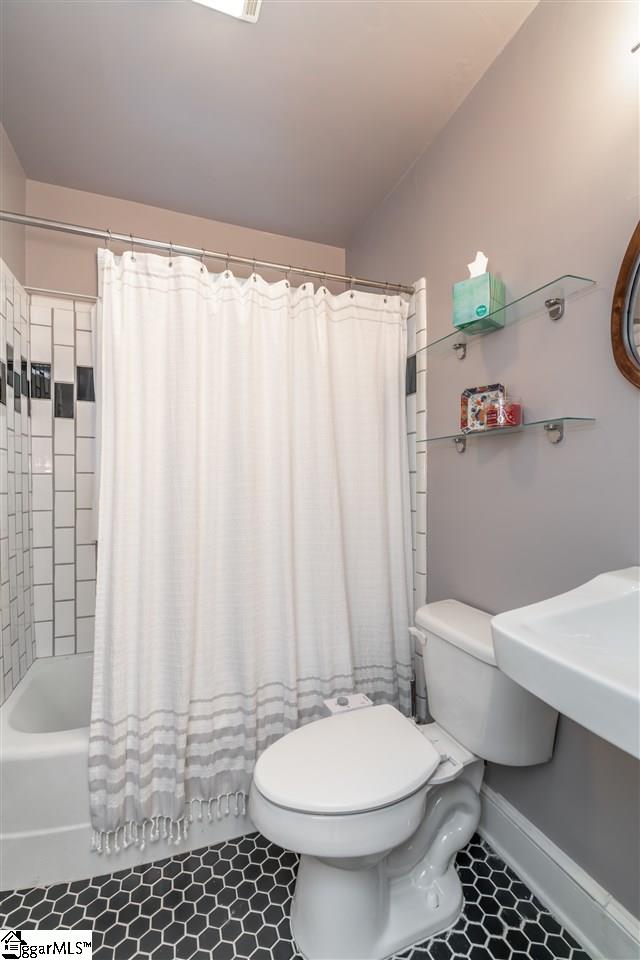 330 Grove Road Greenville, SC 29605 - Photo 13 of 26