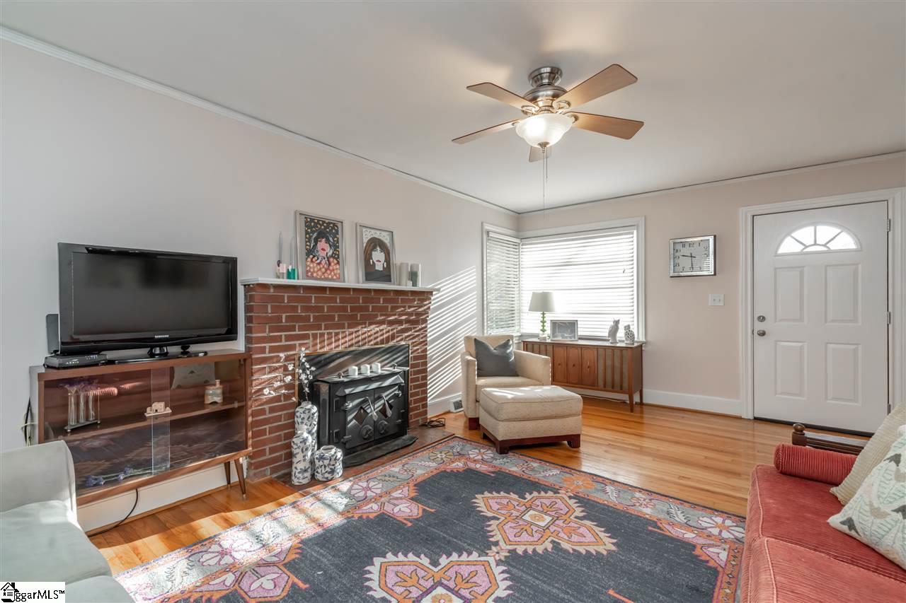 330 Grove Road Greenville, SC 29605 - Photo 4 of 26