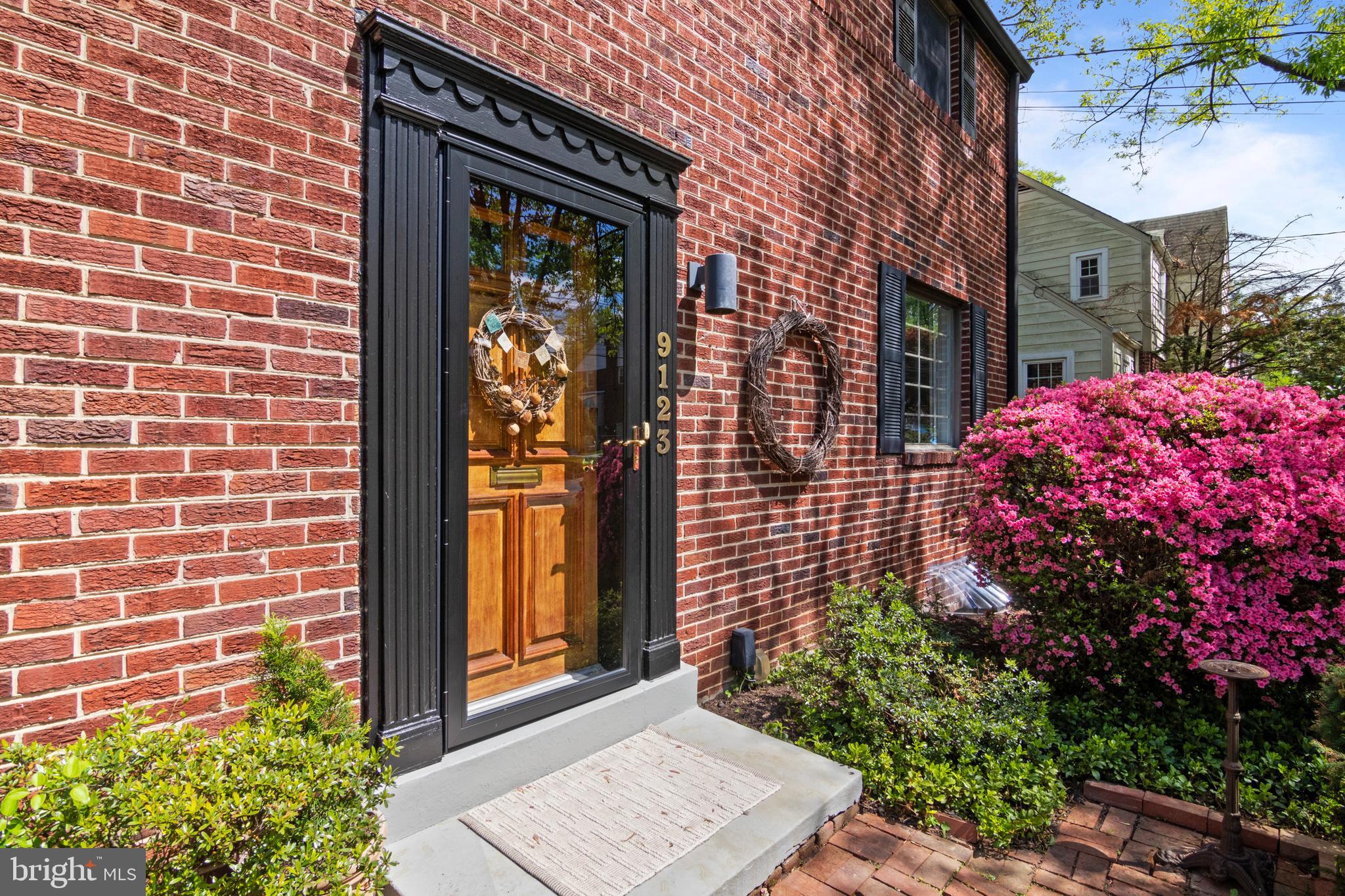 9123 Sudbury Road Silver Spring, MD 20901 - Photo 4 of 41
