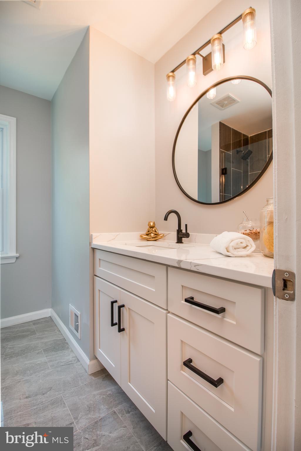 15111 Philip Lee Road Chantilly, VA 20151 - Photo 2 of 50