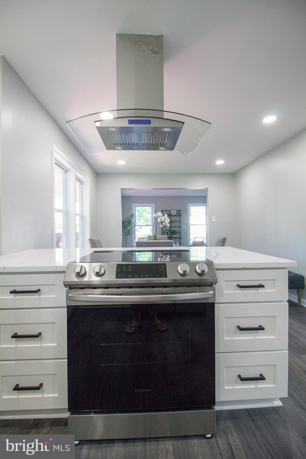 15111 Philip Lee Road Chantilly, VA 20151 - Photo 11 of 50